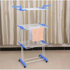 Tendedero vertical plegado para almacenamiento