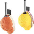 Organizador con diversas prendas colgadas
