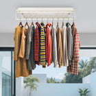 Vista del tendedero extendido con ropa