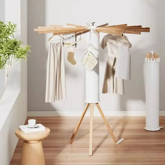 Primer plano de los brazos de madera ajustables