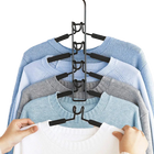 Perchero de Ropa Multinivel Resistente - Organizador Metálico con Almohadillas Antideslizantes